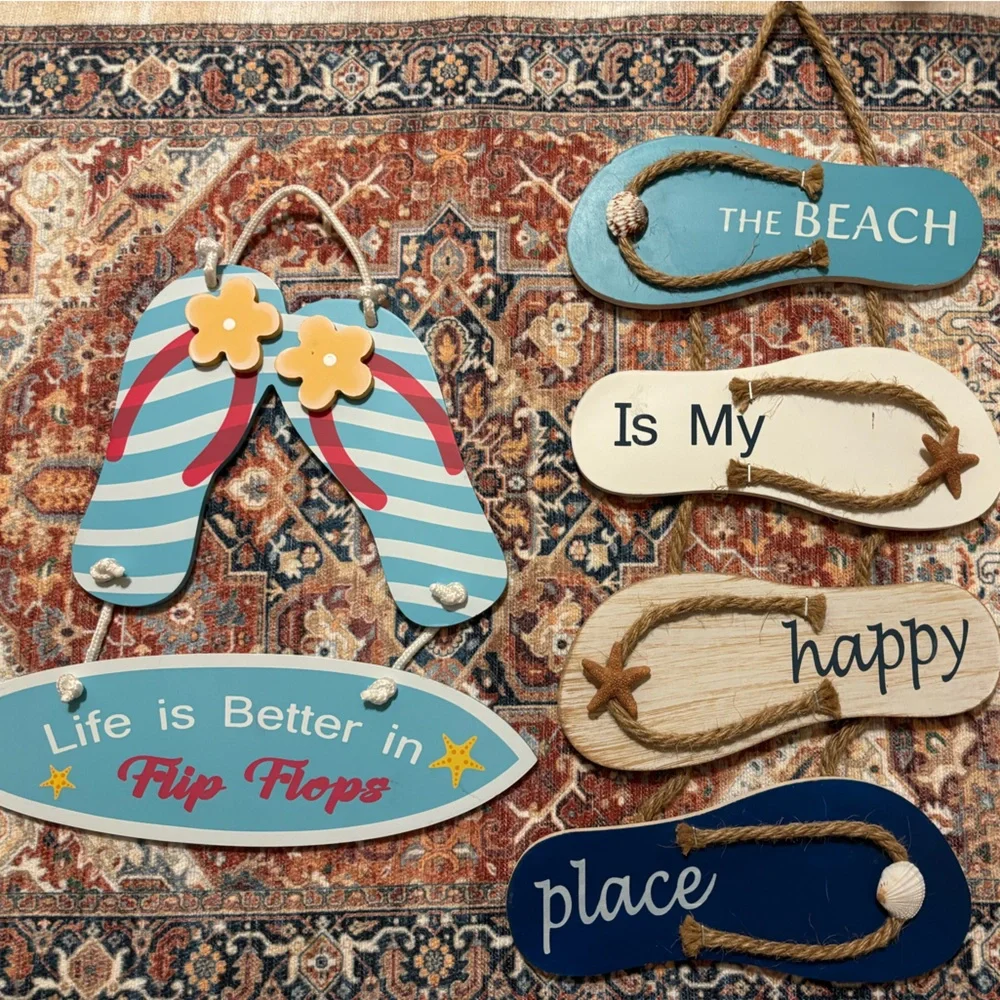 2 Sets Of Decorative Beach-Themed Flip Flop Wall Signs
